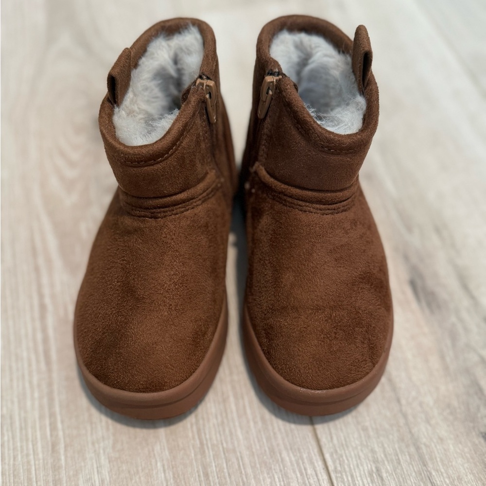 Zara Chestnut Suede Boots with Faux Fur Lining